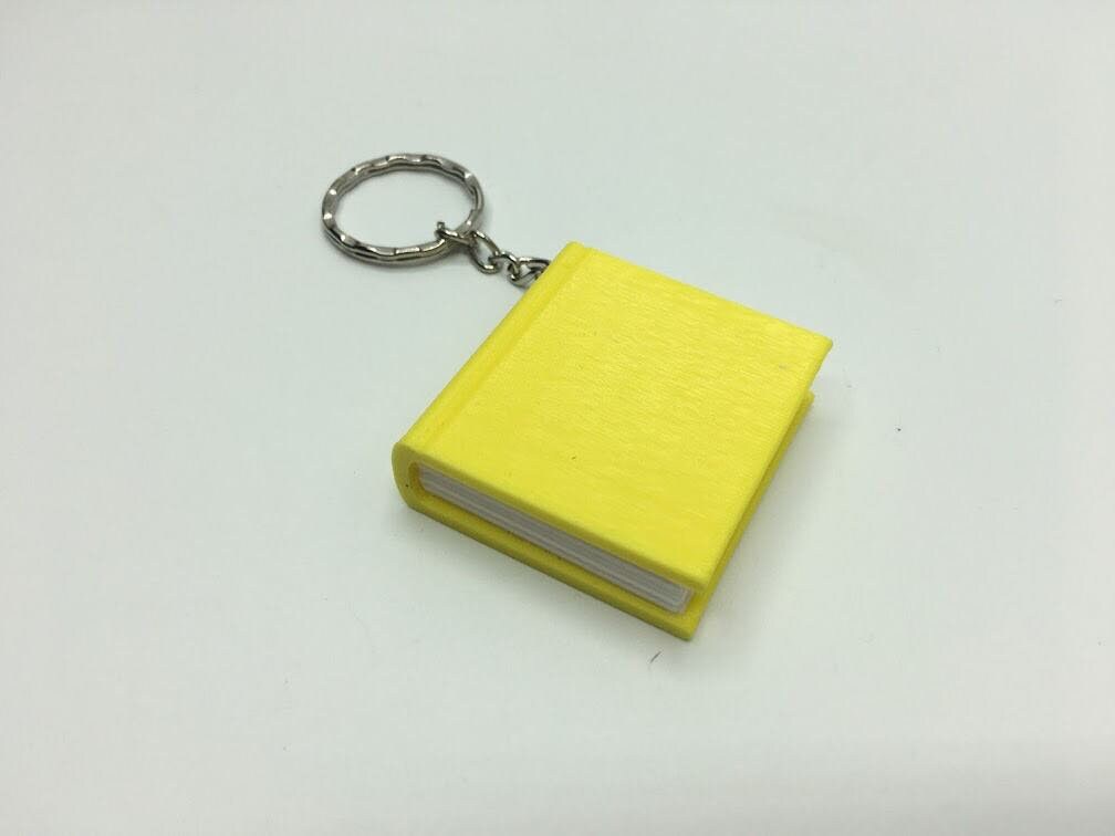 Book Keyring / Book Bag Charm / Book Reader Gift / Reader Gift / Library Keychain / Book Lover Gift / Bookworm Keyring Gift / Book Bag Tag