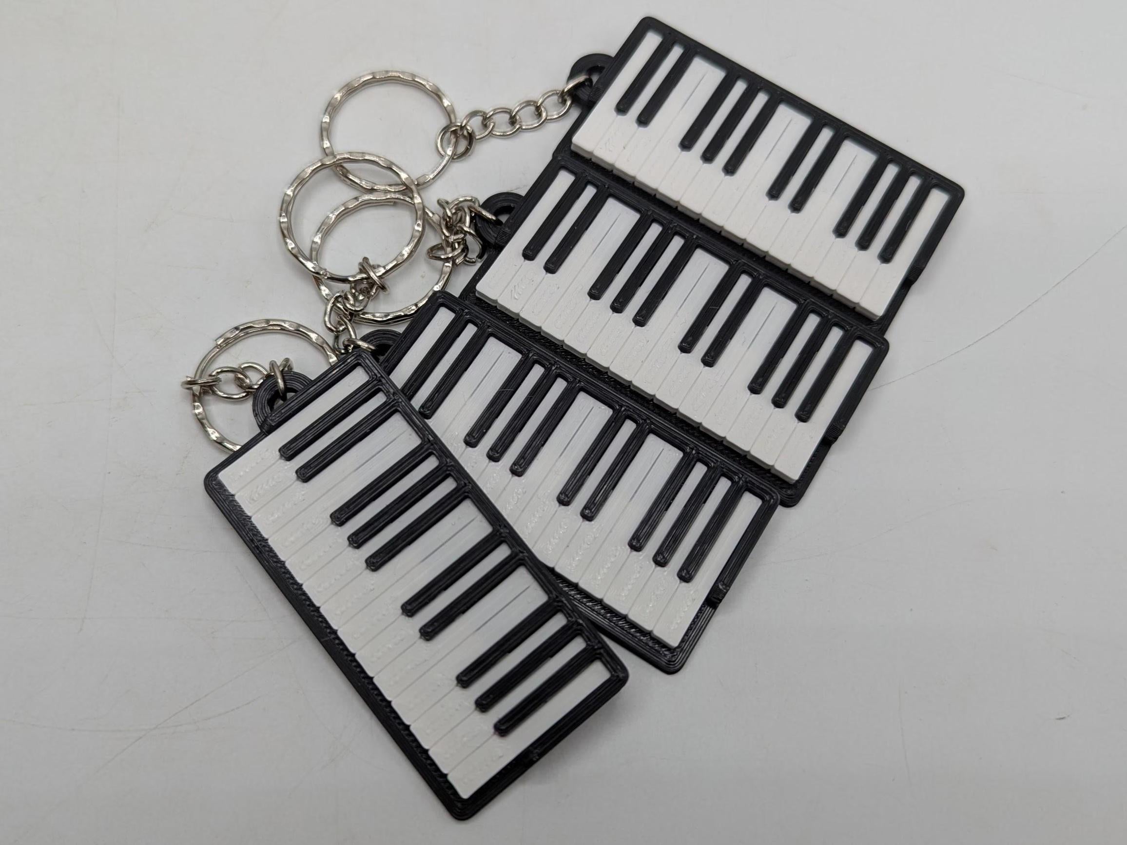 Piano Keyring, Keyboard Keyring, Piano Shape Gift, Piano Player Gift, Music Teacher Gift, Musician Keyring, Pianist Gift, Piano Lover Gift