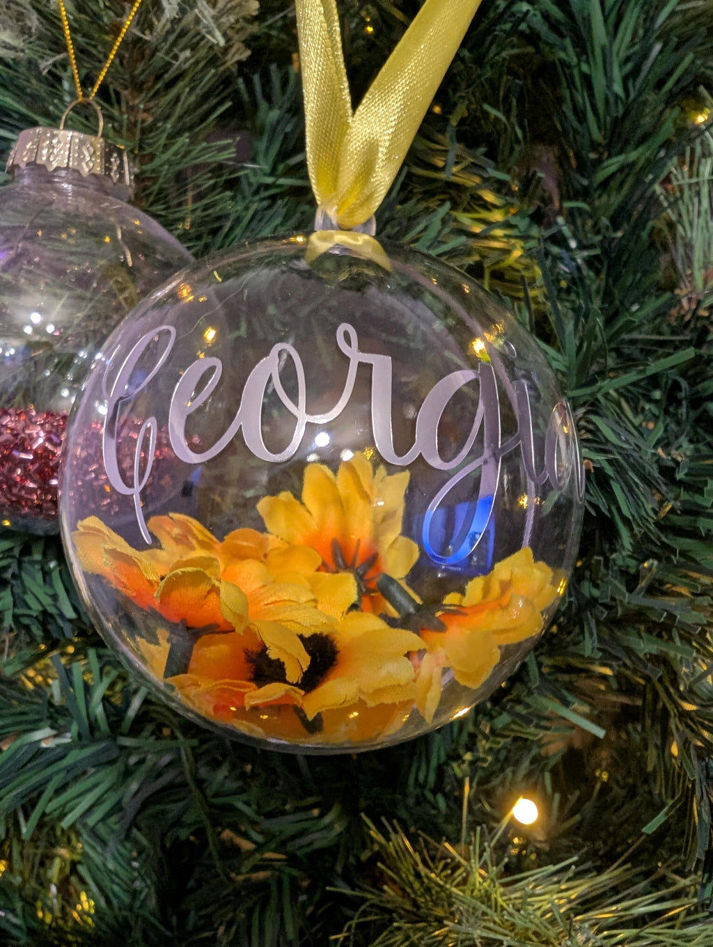 Personalised Daisy Bauble, Sunflower Bauble, Flower Bauble, Forget Me Not Bauble, Rose Bauble, Gerbera Bauble, Christmas Daisy, Daisy Flower