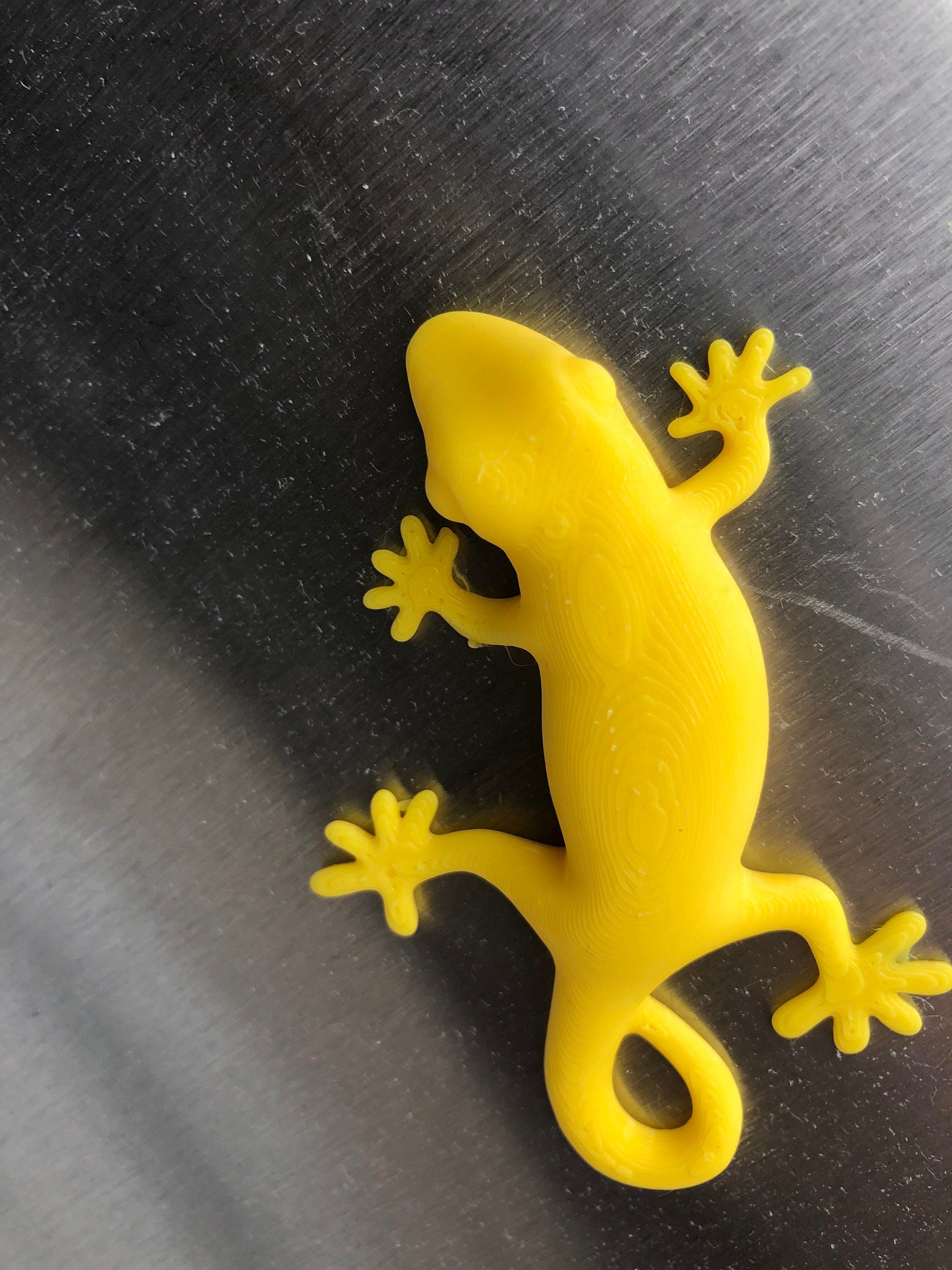 Gecko Magnet, Lizard Magnet, Gecko Shaped Fridge Magnet, Lizard Shaped Fridge Magnet, Gecko Gift, Lizard Gift. Novelty Fridge Magnet, Gecko