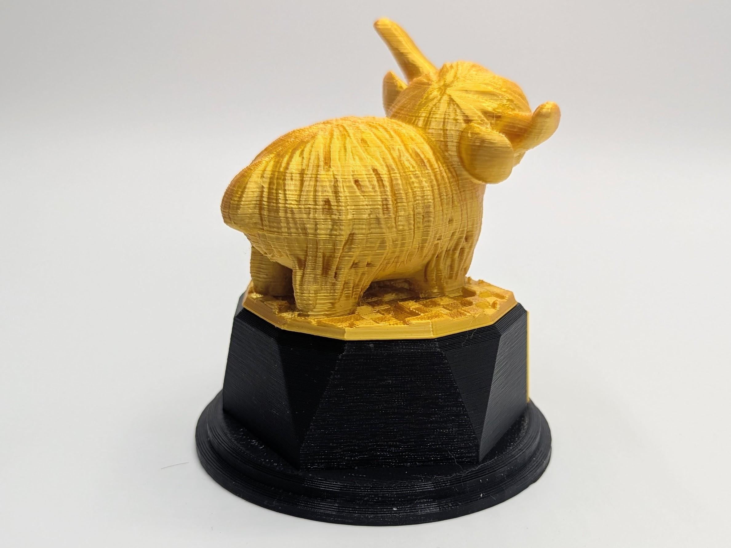 Personalised Highland Cow Trophy, Cow Trophy, Fun Trophy, Farmer Award, Farmer Trophy, Cow Lover Gift, Highland Cow Gift, Cow Keepsake Gift