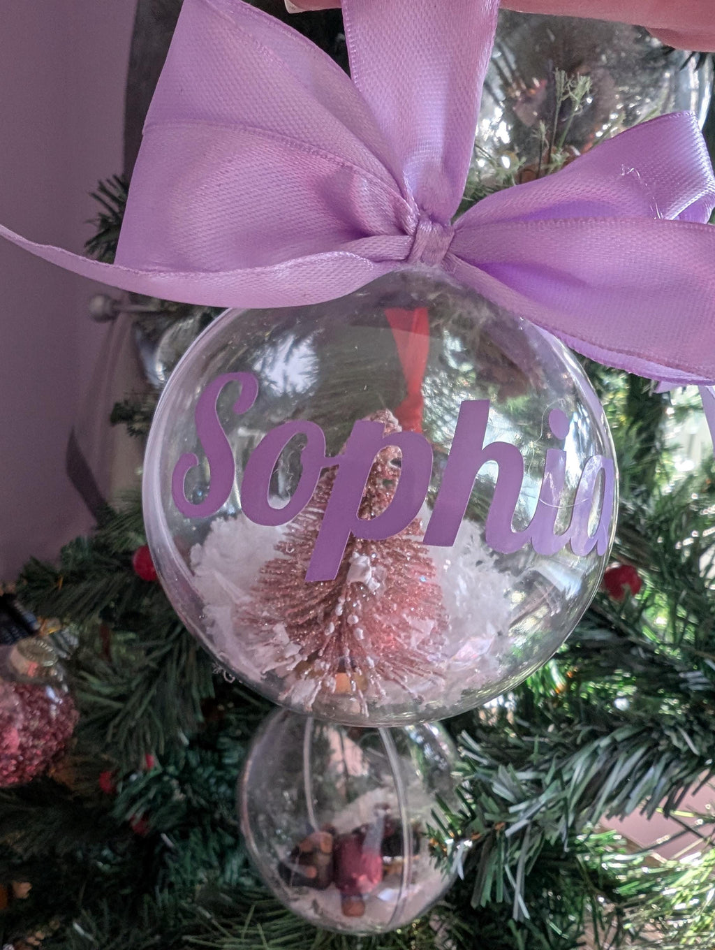 Personalised Glitter Tree Bauble, Snow Globe Bauble, Personalised Decoration, Personalised Christmas Ornament, First Christmas Gift Our Handmade Personalised Glitter Tree Snow Globe Christmas Baubles make the perfect keepsake gift for Christmas.