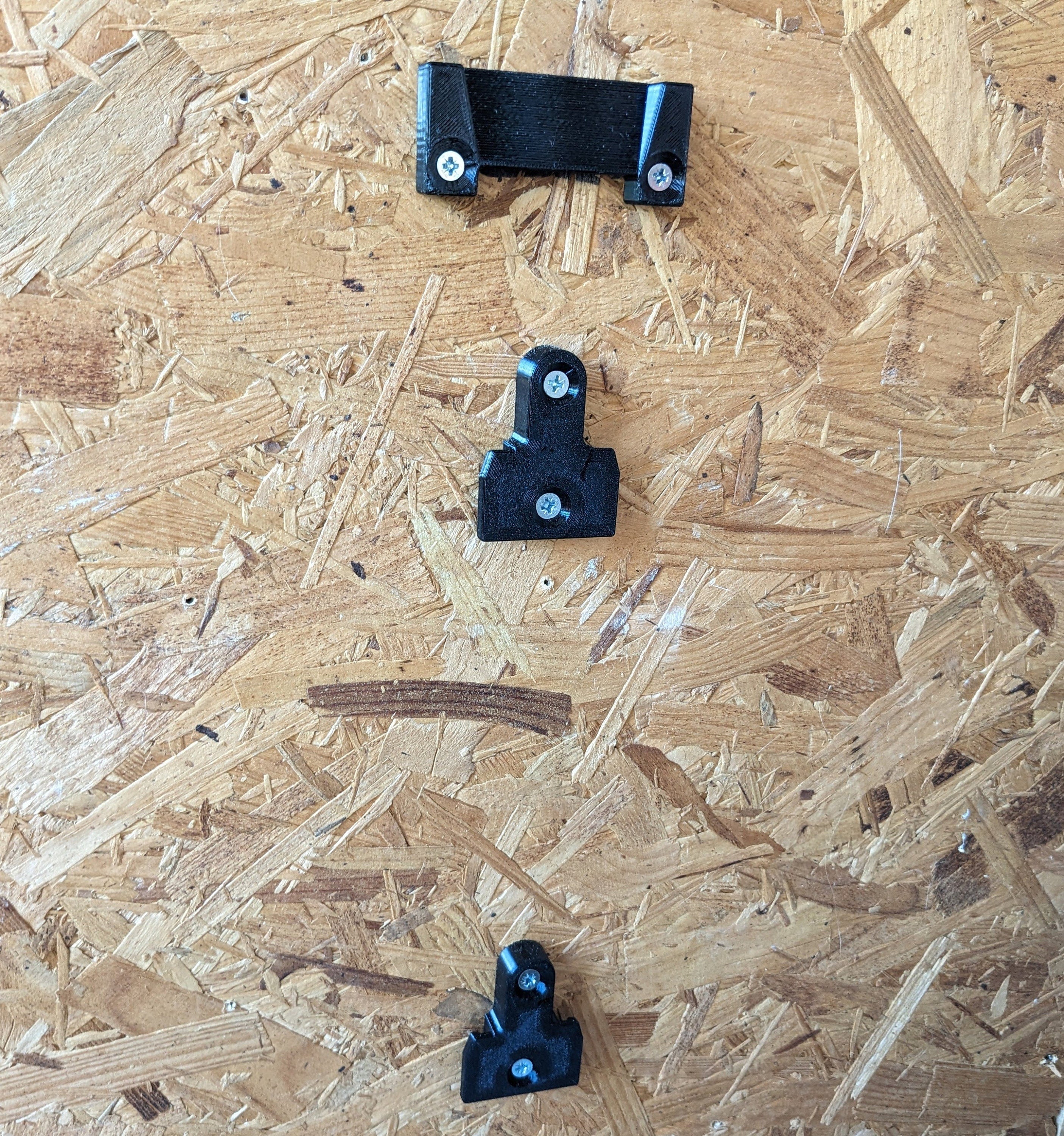 Wall Mount Cleat Kit for Milwaukee Packout Case Organisers with retention latch - for Shed, Van or Workshop