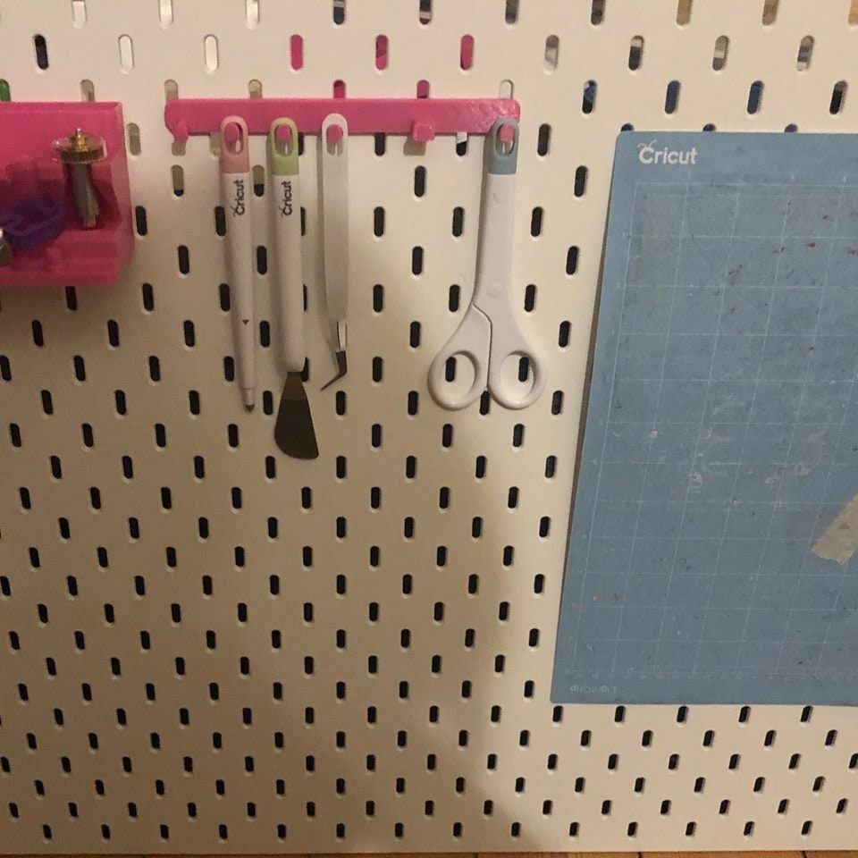 Cricut Tool Holder Mount for Skadis Pegboard / Mount for Cricut Tools & Accessories / Cricut Tool Holder for Cricut Air Tools / Cricut Maker
