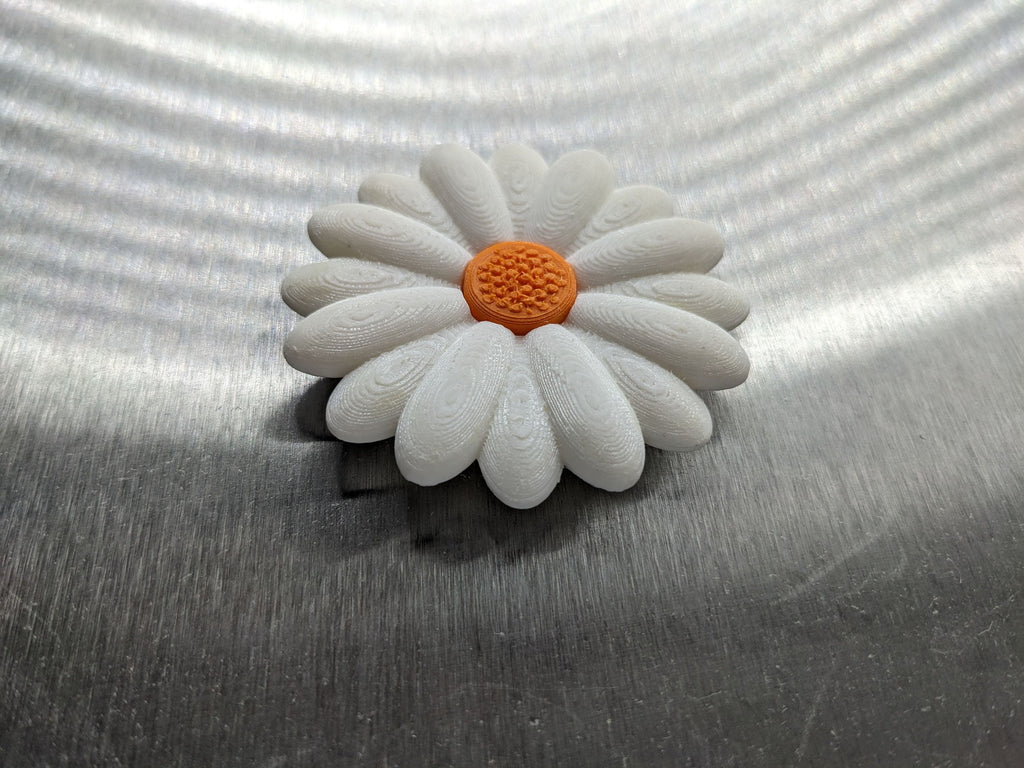 Daisy Flower Magnet / Flower Magnet / Floral Design Magnet / Daisy Magnet / Daisy Fridge Magnet / Daisy Bag Charm / Spring Magnet / Daisy