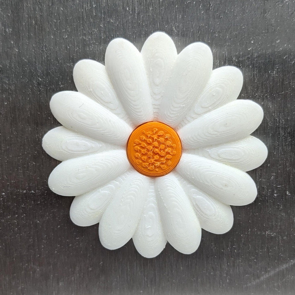 Daisy Flower Magnet / Flower Magnet / Floral Design Magnet / Daisy Magnet / Daisy Fridge Magnet / Daisy Bag Charm / Spring Magnet / Daisy