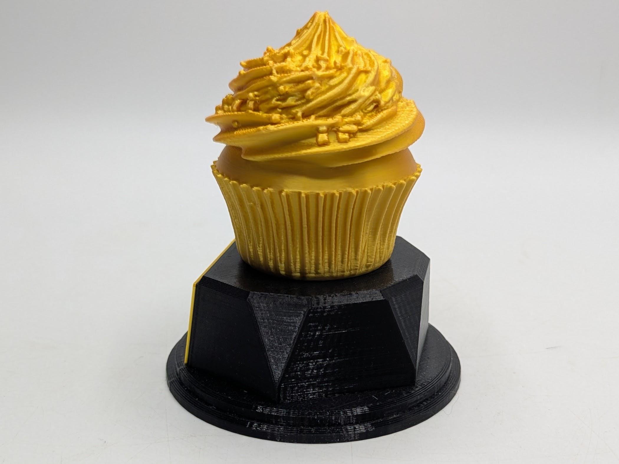 Personalised Cupcake Trophy, Cake Lover Trophy, Cake Award Trophy, Baking Trophy, Best Cake Maker, Baking Competition Award, Star Baker Cake