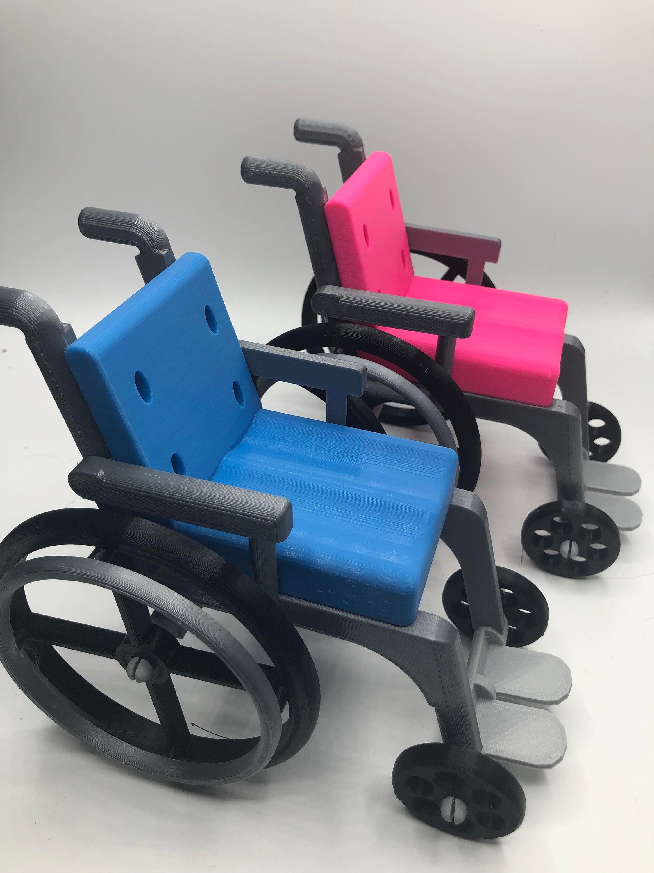 Mini Wheelchair Toy / Compatible with soft Doll Sized Toys / Doll Sized Wheelchair / Suitable for over 14 Years of Age / Wheelchair Display