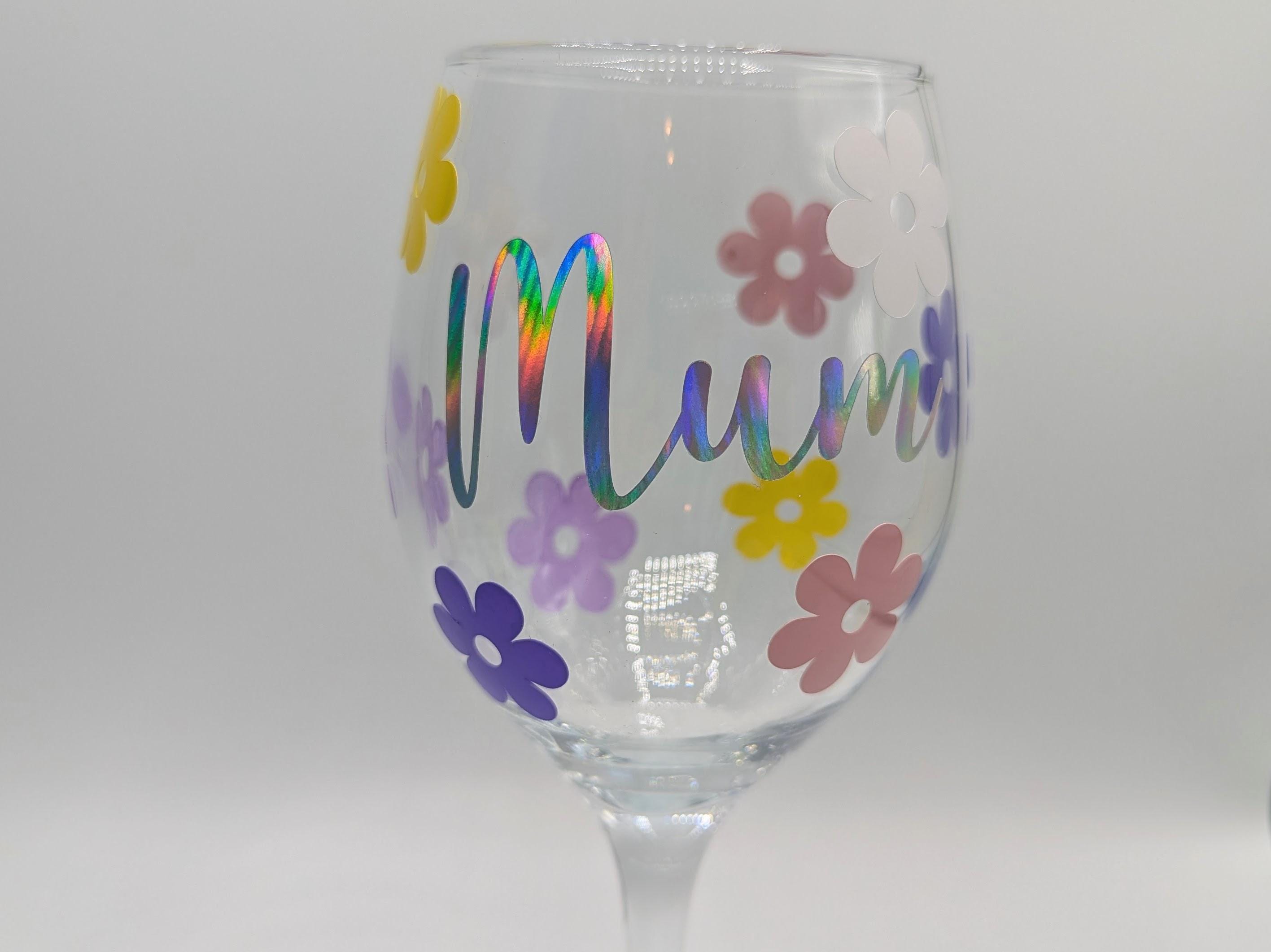 Personalised Wine Glass, Personalised Flower Glass, Gift for her, Mother's Day Gift, Gin Flower Glass, Prosecco Flower Glass, Daisy Flower