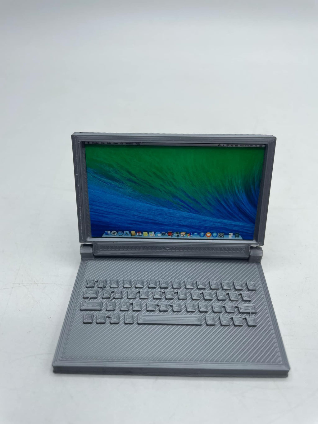 Elf Sized Mini Easel with Paints, Doll Prop