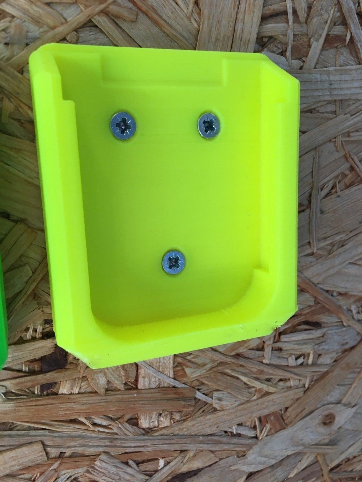 Makita 18v Battery Compatible Battery Storage Holder / Mount for the Shed, Van or Workshop