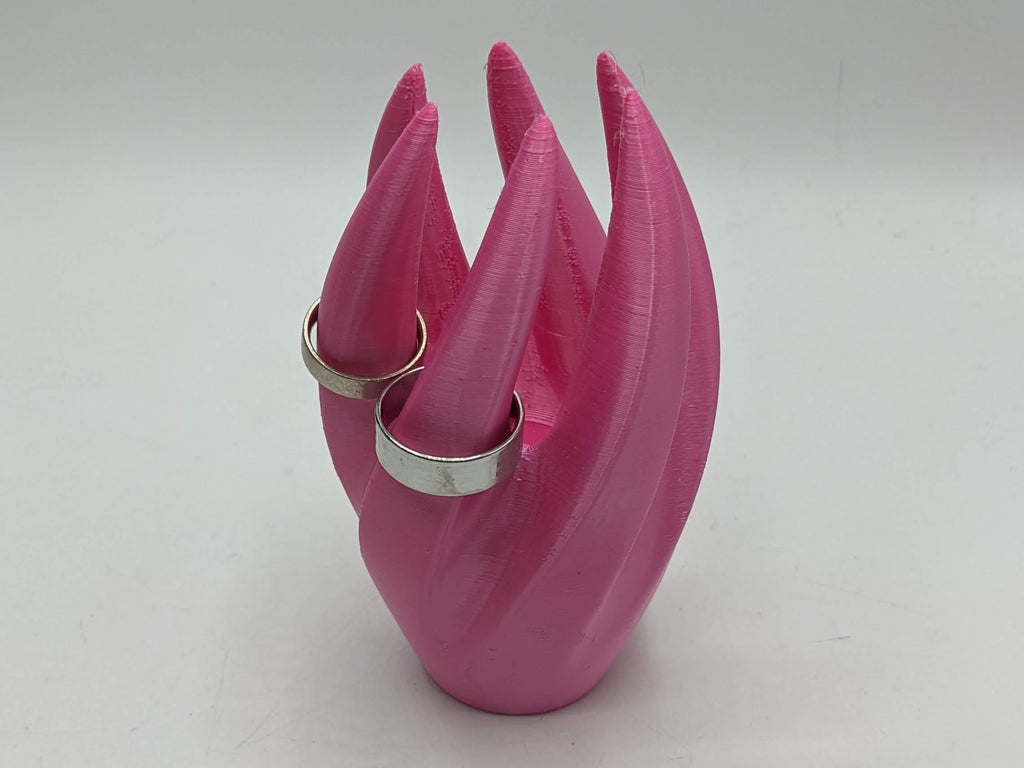 Ring Holder / Twisted Ring Stand Jewellery Holder / Trinket Ring Holder / Ring Stand / Jewellery Display / Ring Display / Ring Storage