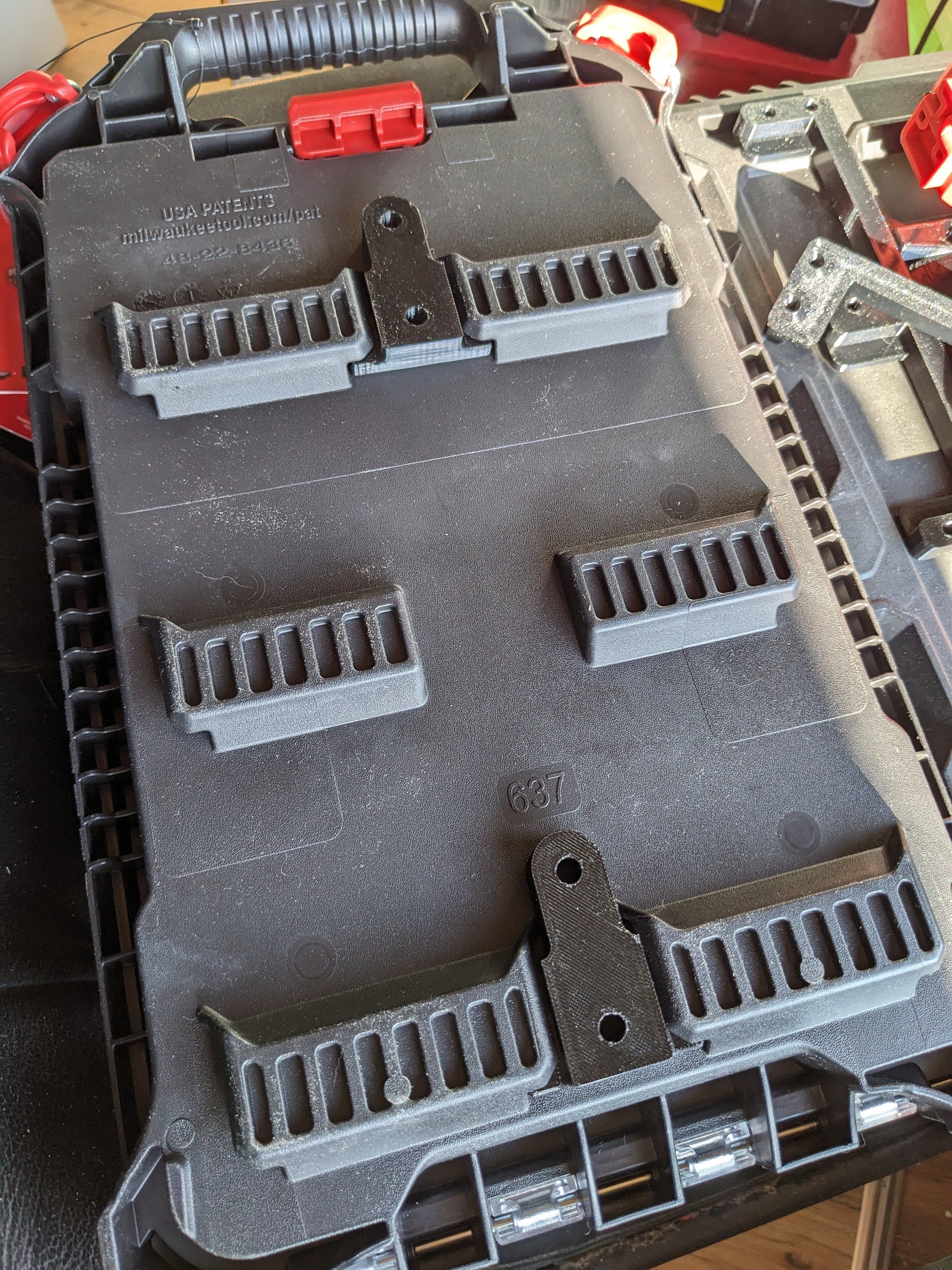 Wall Mount Cleat Kit for Milwaukee Packout Case Organisers with retention latch - for Shed, Van or Workshop