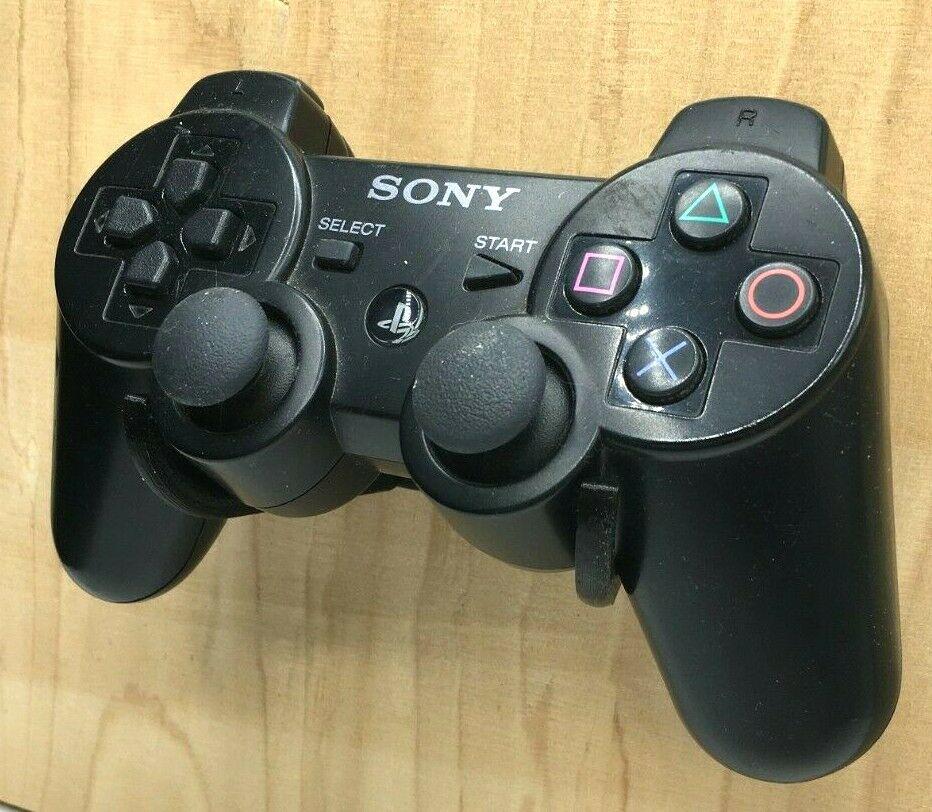 Sleek Wall-Mounted PS5 Controller Stand - Organise Your Gaming / Fold-Flat Mount for PS5 Controller / Handy PS5 Controller Holder for Wall